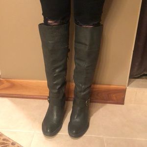 Unique Clark’s boots